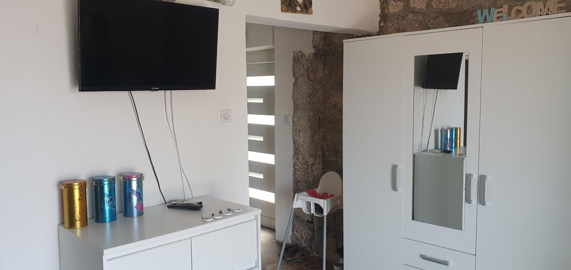 Apartmani Sara Marija Karlobag Ruang foto